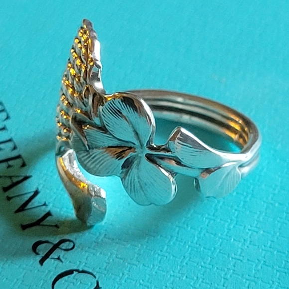 1885 Tiffany & Company Bloomed Clover Shamrock Spoon Ring in Sterling Silver #34 - Picture 14 of 17